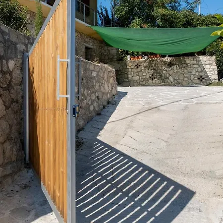 Lazar Holiday home *