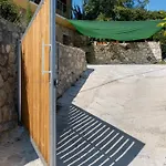 Lazar